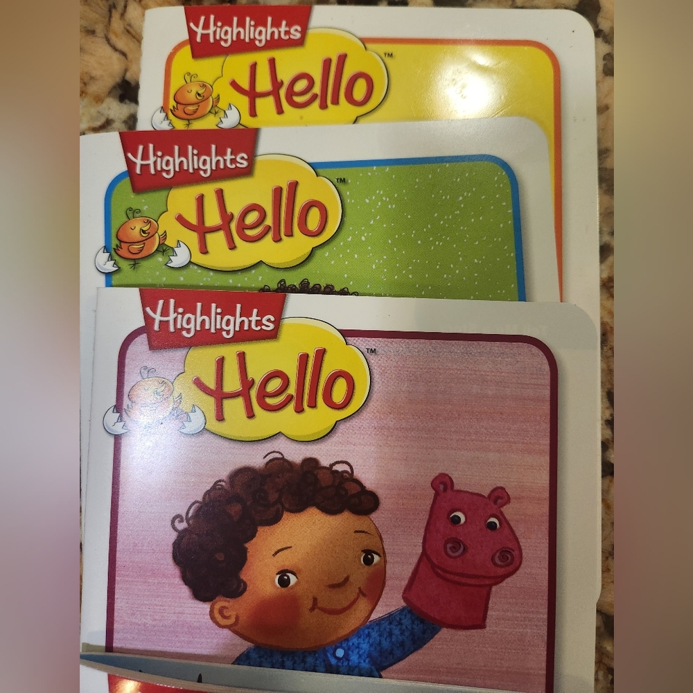 Hello Kids Magazine Set - Picture 5 of 7